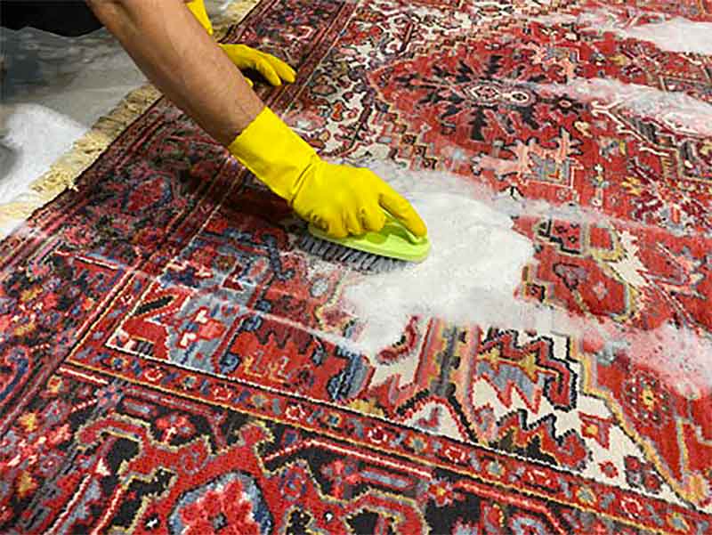 Nettoyage de tapis - ETHAN RESTAURE TAPIS en Île-de-France et Paris : Dépoussiérage, déssablage et nettoyage de tapis et tapisseries anciens. Rénovation de tapis après les dégâts des animaux, mites ...  Ethan Restaure Tapis : Paris (75), les Hauts-de-Seine (92), la Seine-Saint-Denis (93), le Val-de-Marne (94), la Seine-et-Marne (77), les Yvelines (78), l'Essonne (91) et le Val-d’Oise (95)