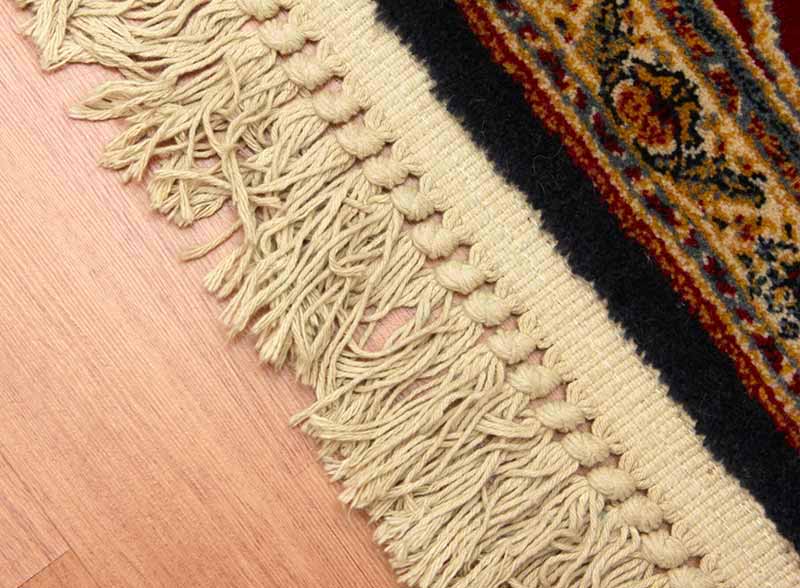 ETHAN RESTAURE TAPIS : Ethan Restaure Tapis en Île-de-France et Paris : Nettoyage, réparation, restauration de tapis en Île-de-France et Paris : Profitez de notre expertise en nettoyage et restauration de tapis anciens près de chez vous, en Île-de-France et Paris. Nos équipes se déplacent pour redonner vie à vos textiles les plus précieux :  dépoussiérage / dessablage  et nettoyage de tapis. Restauration de tapis et tapisserie, réparation de lisières, franges. Relainage. Création de teinte, ravivement des couleurs, traitement des trames, Ethan Restaure Tapis : Paris (75), les Hauts-de-Seine (92), la Seine-Saint-Denis (93), le Val-de-Marne (94), la Seine-et-Marne (77), les Yvelines (78), l'Essonne (91) et le Val-d’Oise (95)