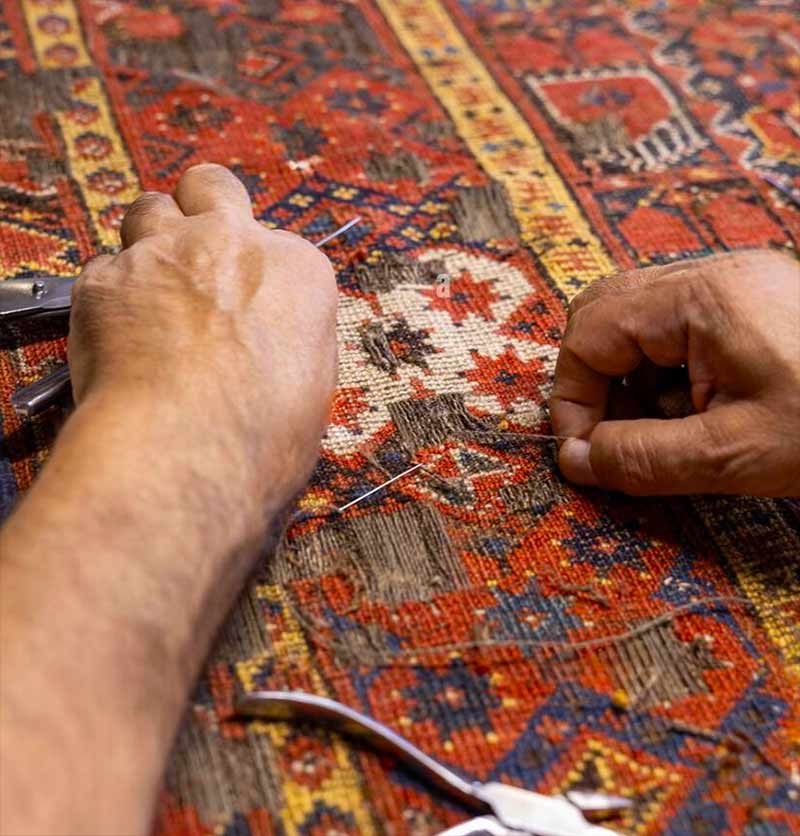 Réparation tapis et tapisserie - ETHAN RESTAURE TAPIS en Île-de-France et Paris: Réparation restauration de tapis et tapisserie : réparation des lisières, restauration des franges de tapis, traitement des trames, resserrage des nœuds de tapis. Partout en Île-de-France et Paris.  Ethan Restaure Tapis est à votre service !  Paris (75), les Hauts-de-Seine (92), la Seine-Saint-Denis (93), le Val-de-Marne (94), la Seine-et-Marne (77), les Yvelines (78), l'Essonne (91) et le Val-d’Oise (95)